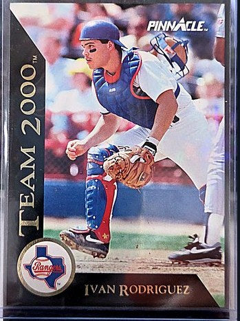1995 Pinnacle Ivan Rodriguez #8 of 80 front, cropped to the card
