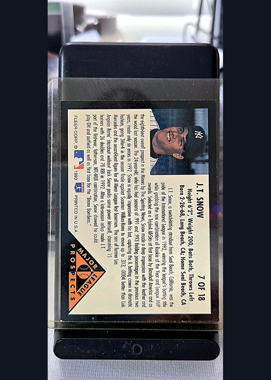 1993 Fleer J.T. Snow #7 OF 18 back