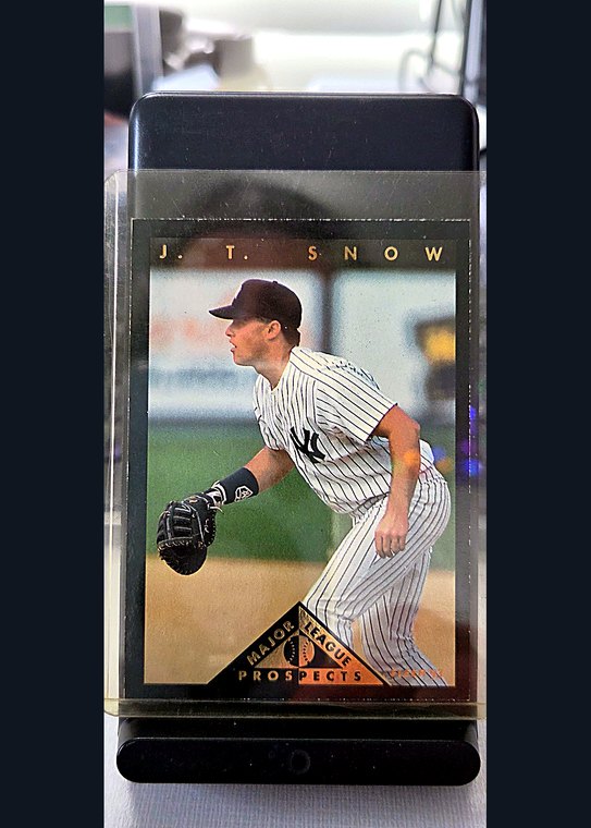 1993 Fleer J.T. Snow #7 OF 18 front